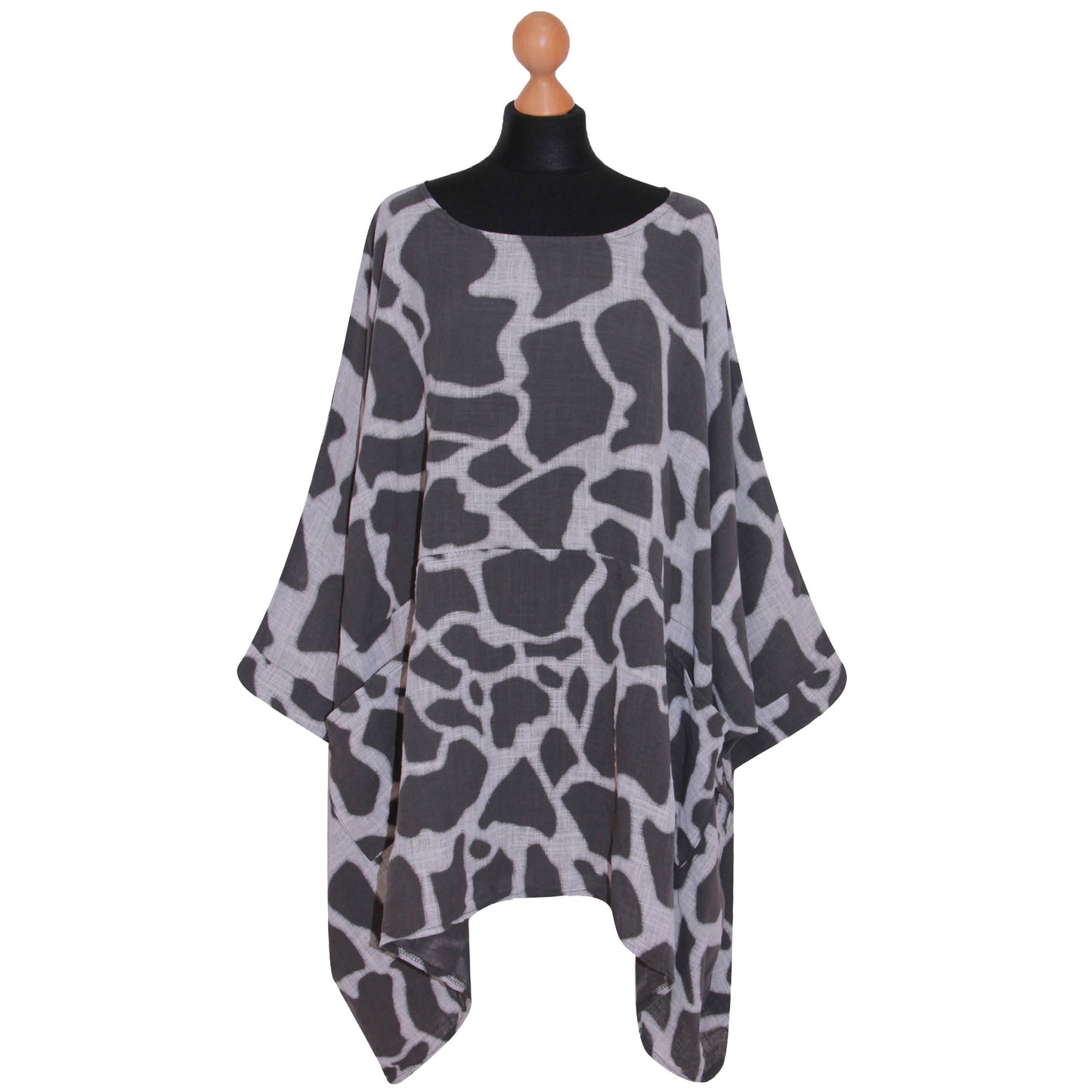 Giraffe Animal Print Ladies Printed Top: Stylish and Trendy Women's Fashion