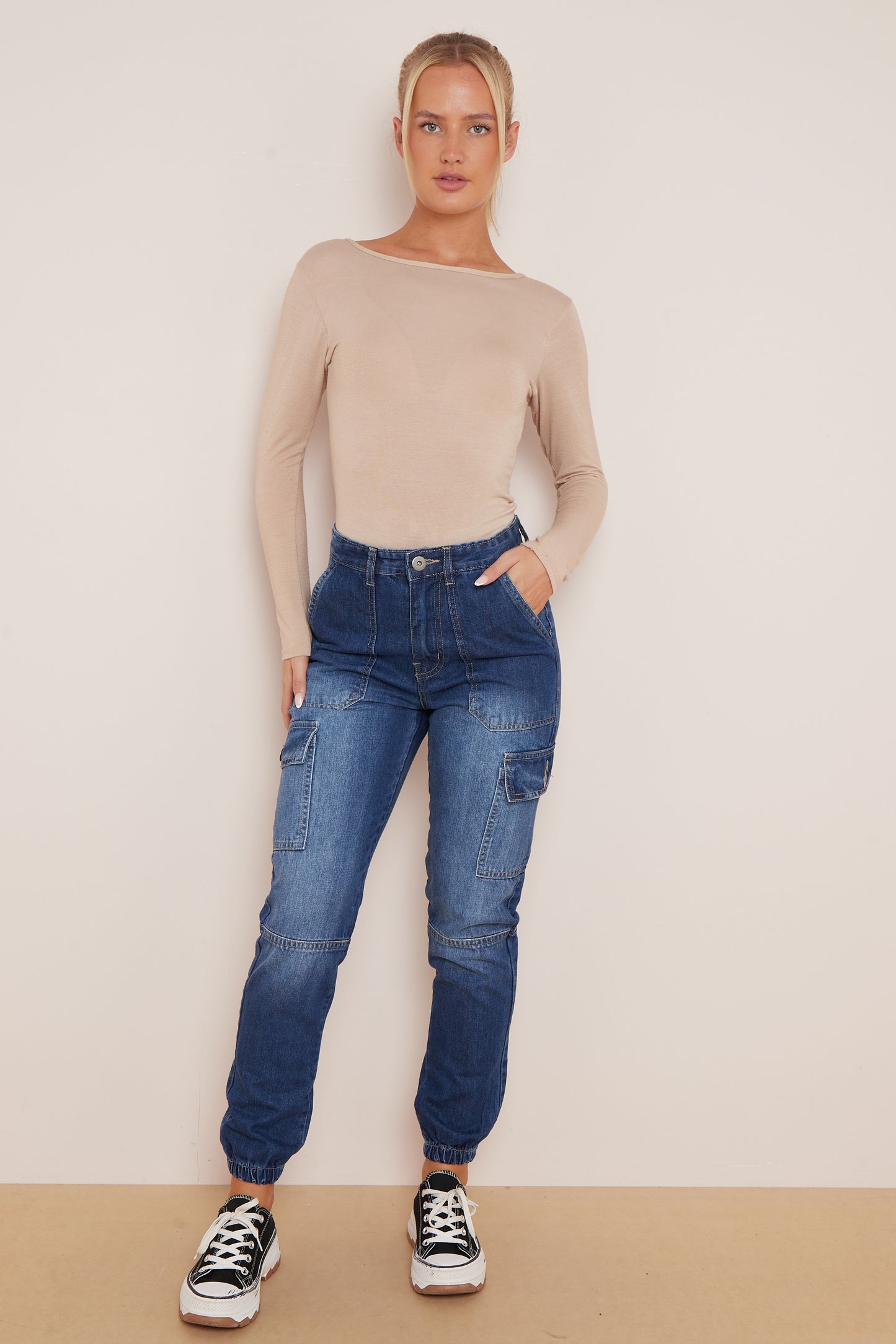 Versatile Women's Cargo Trousers: Fashionable and Functional Picks